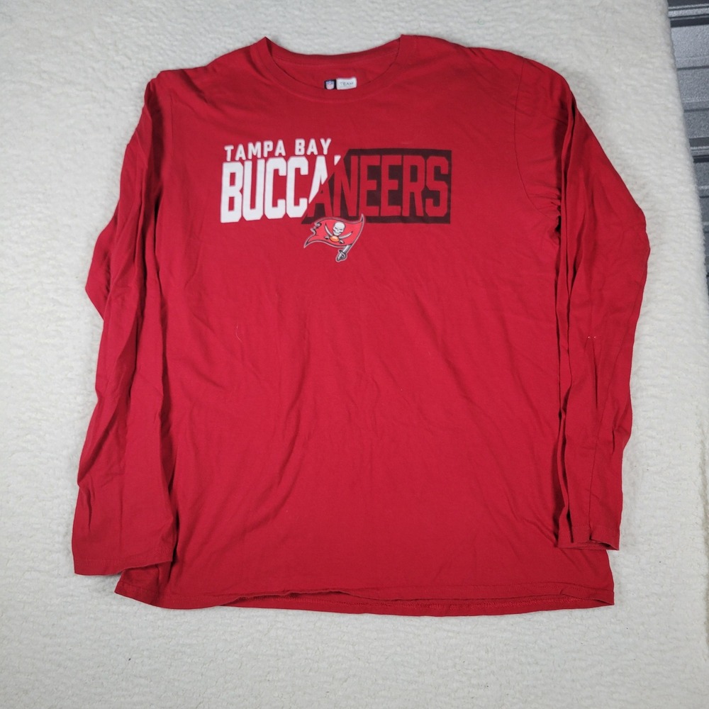 NFL Team Apparel Tampa Bay Buccaneers Women Large Red Long Sleeve  T-Shirt